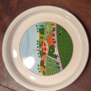 Villeroy & Boch Design Naif Large Round Baker Dish - Wedding Oven Safe, 10.5 in